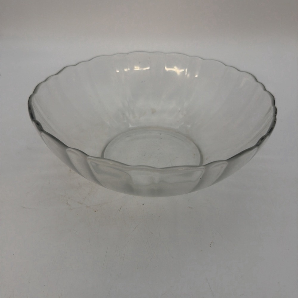 Arcoroc USA Clear Glass 9 Inch Diameter Serving Bowl (Very Good)